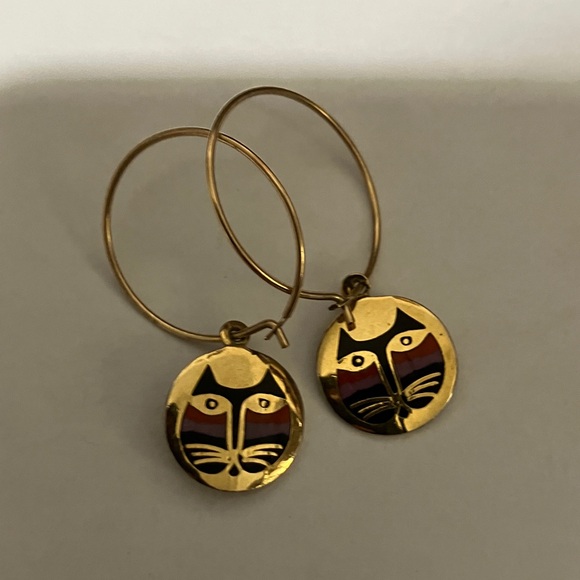 Whimsical Small Laurel Burch Gold Moon Cat Earrings with Colorful Accents - Picture 3 of 5